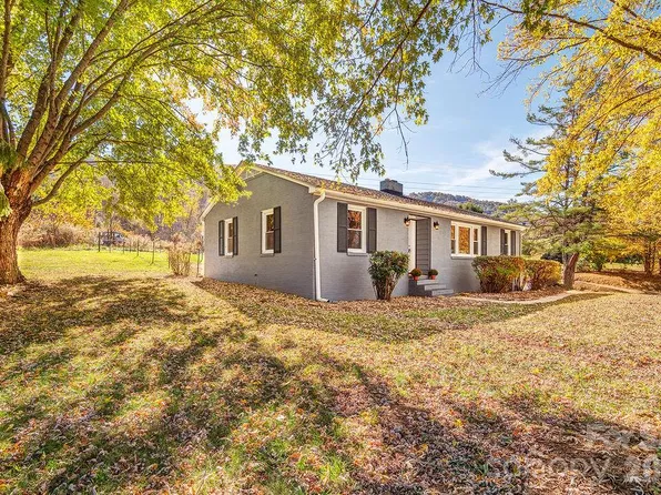 15 Dave Way, Canton, NC 28716