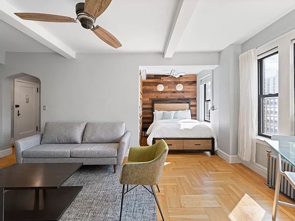 3rd image of 127 W 96th St APT 13C