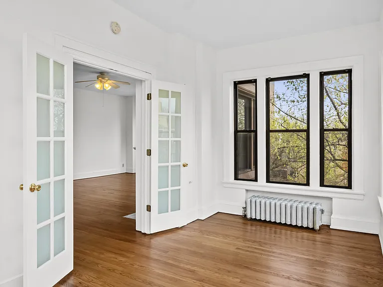 1347 E Hyde Park Blvd #3 — Photo 15