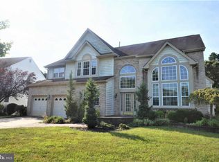 27 Monmouth Ave, Berlin, NJ 08009