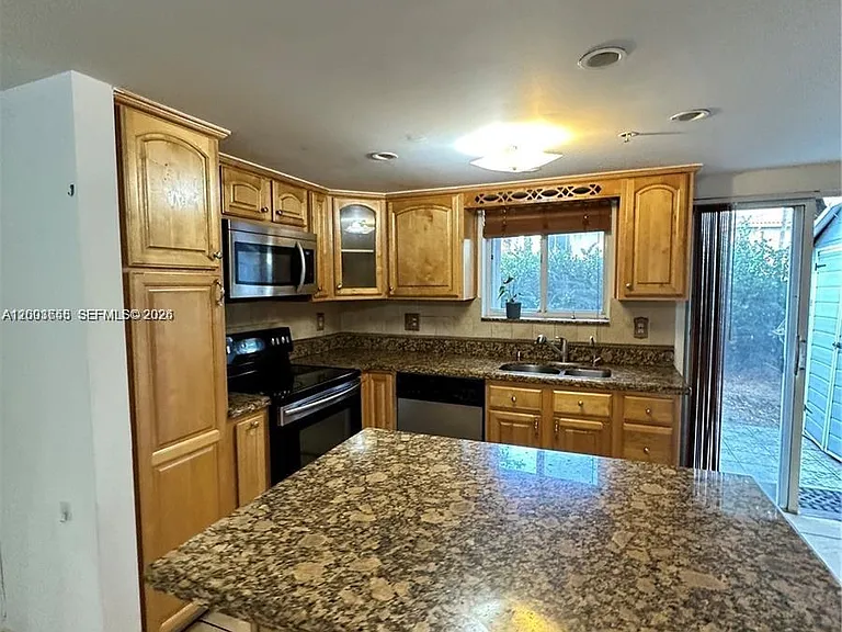 551 NW 82nd Ave #502 — Photo 34