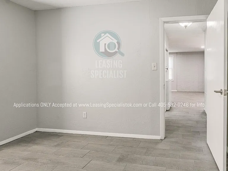 1025 Parsons St — Photo 20