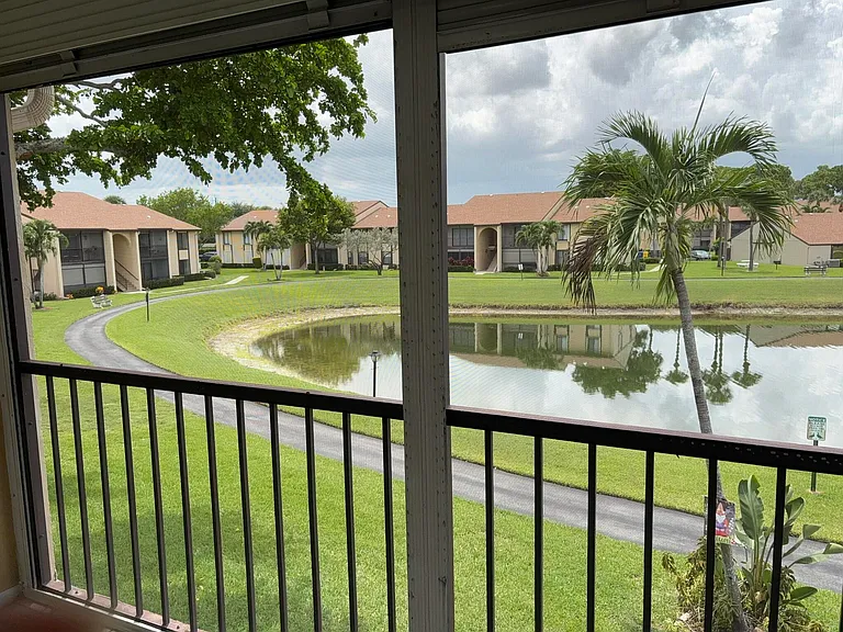 826 Sky Pine Way #G2 — Photo 4