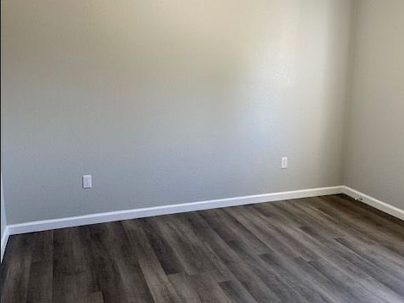 4th image of 2624 Hickman Rd #1