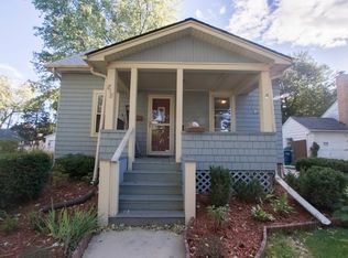 818 Spruce St, Aurora, IL 60506