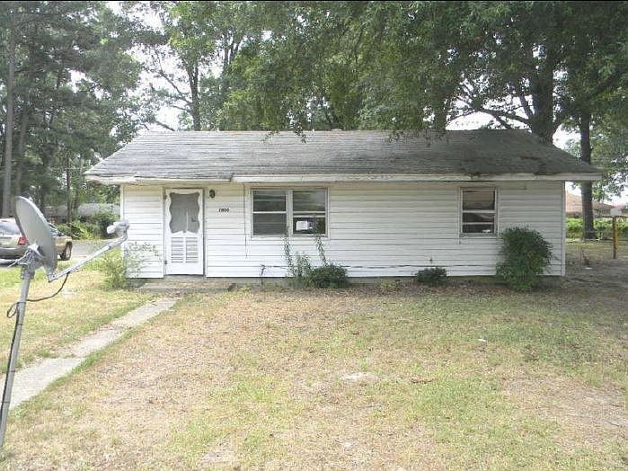 1st image of 2800 W 26th Ave