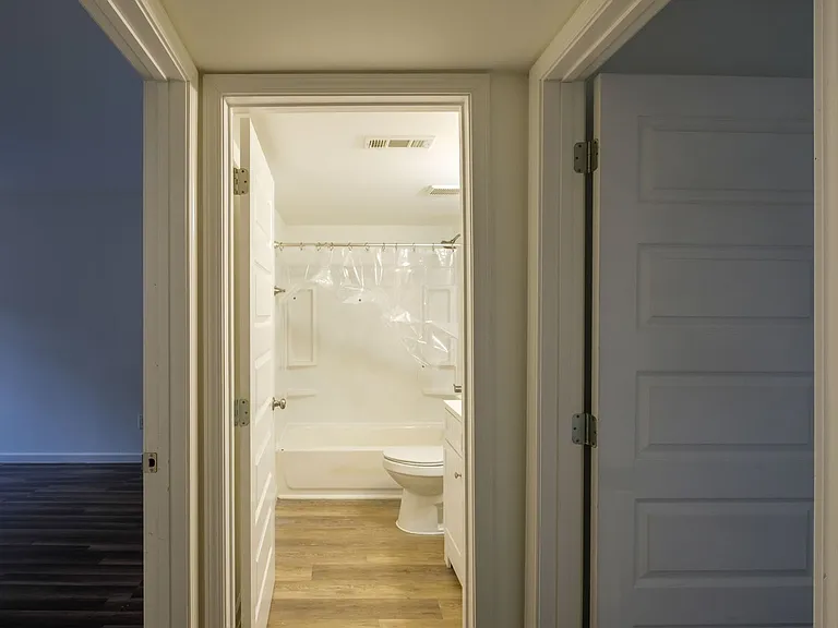 Golden Gate Townhomes — Photo 76