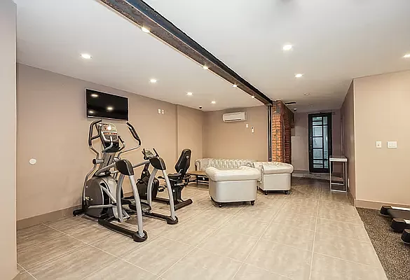 Rented by Signature Property Realty | media 44