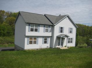 302 Rustic Dr, East Stroudsburg, PA 18302