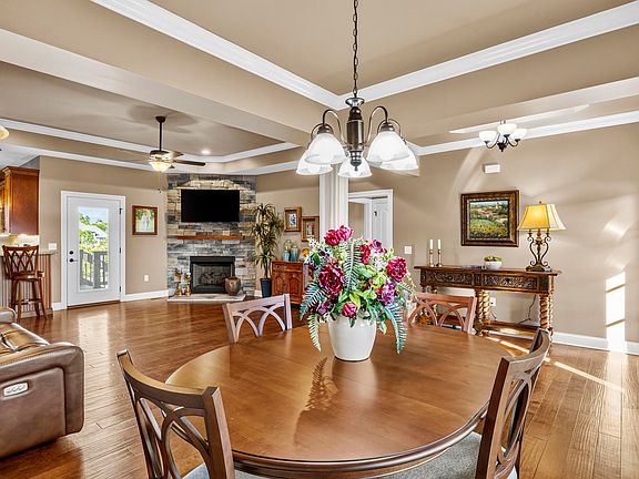 5th image of 157 Tuscany Way