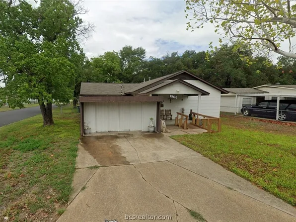1906 Anita St, Bryan, TX 77803