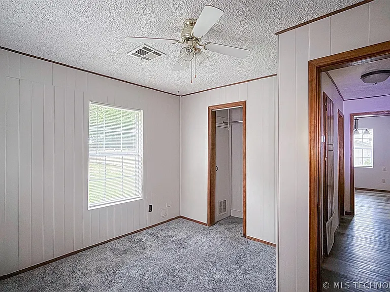 613 W 23rd St — Photo 27