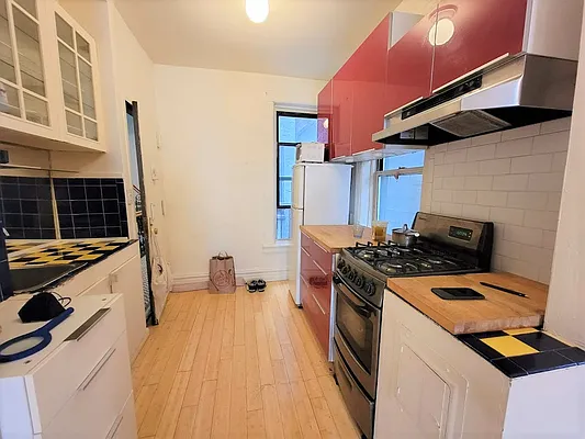 Rented by Oxford Property Group | media 19