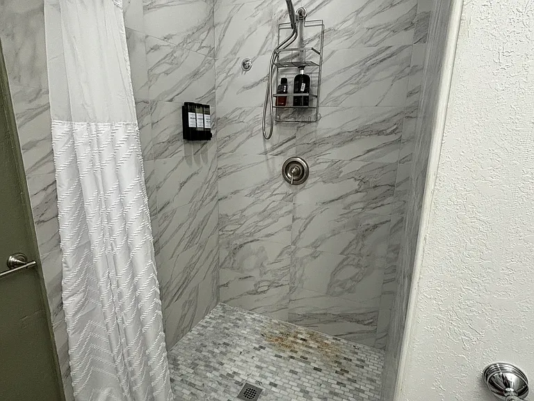 402 Hillside Ave #402 — Photo 10