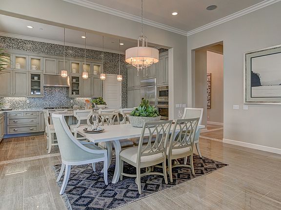 Cozy dining area open to kitchen