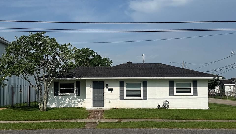 1st image of 421 Garden Rd