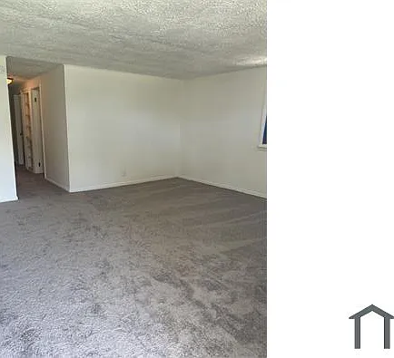 102 S Webster Ave — Photo 16