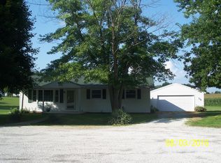 6 Villa Dr, Virginia, IL 62691