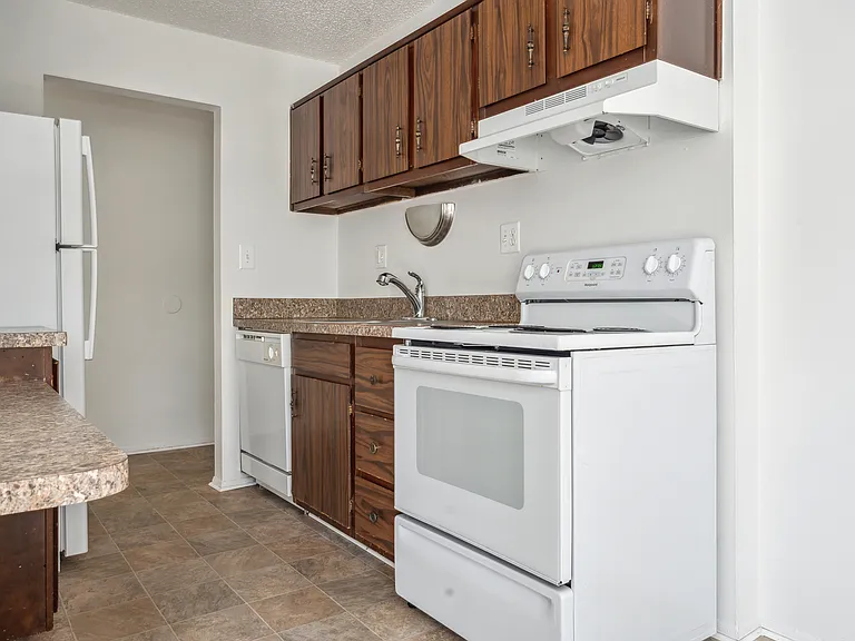 Waterview Farms Apartments — Photo 20