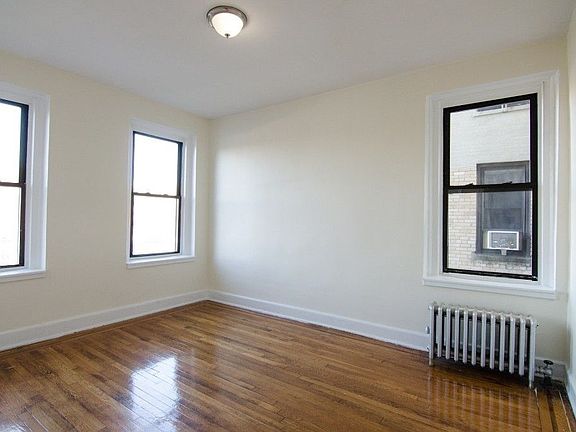 2nd image of 4309 47th Ave APT 4M