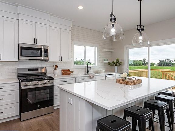 5th image of 25059 Eagle Vista Dr