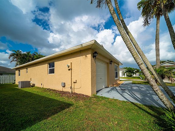 5th image of 10100 Boynton Place Circle