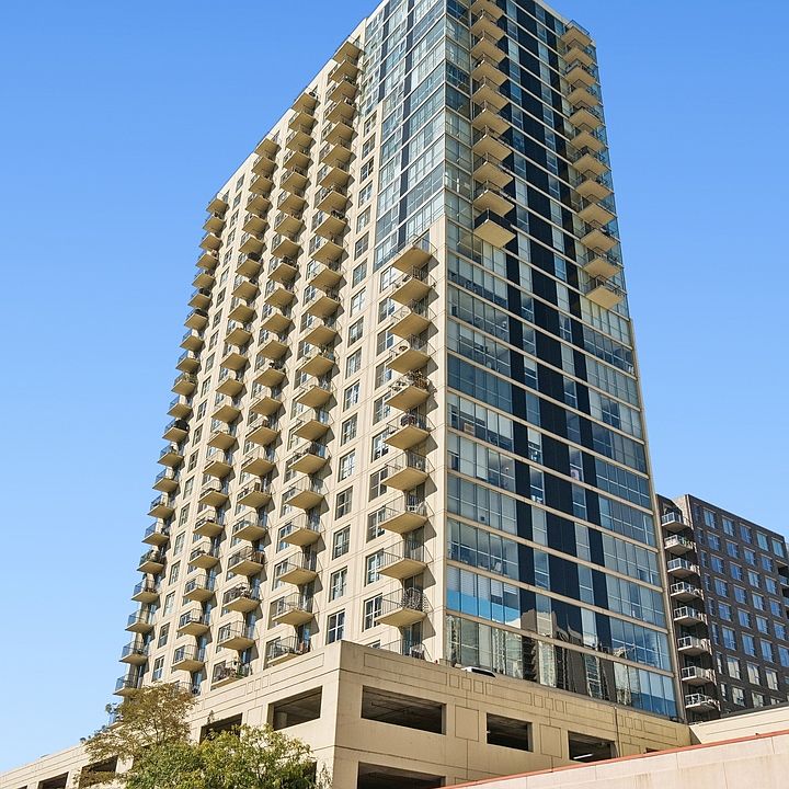 1st image of 1212 N La Salle St #2603