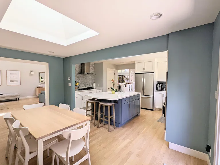 1525 Kensington Cir — Photo 5