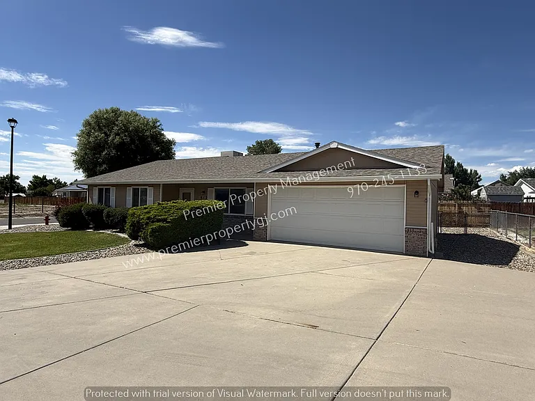 612 Round Table Rd — Photo 2