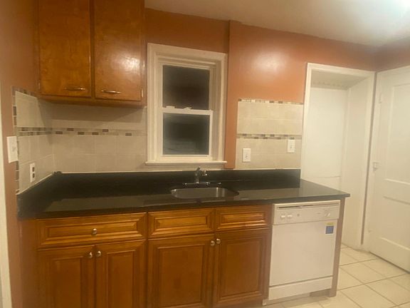 4th image of 4521 Usange St