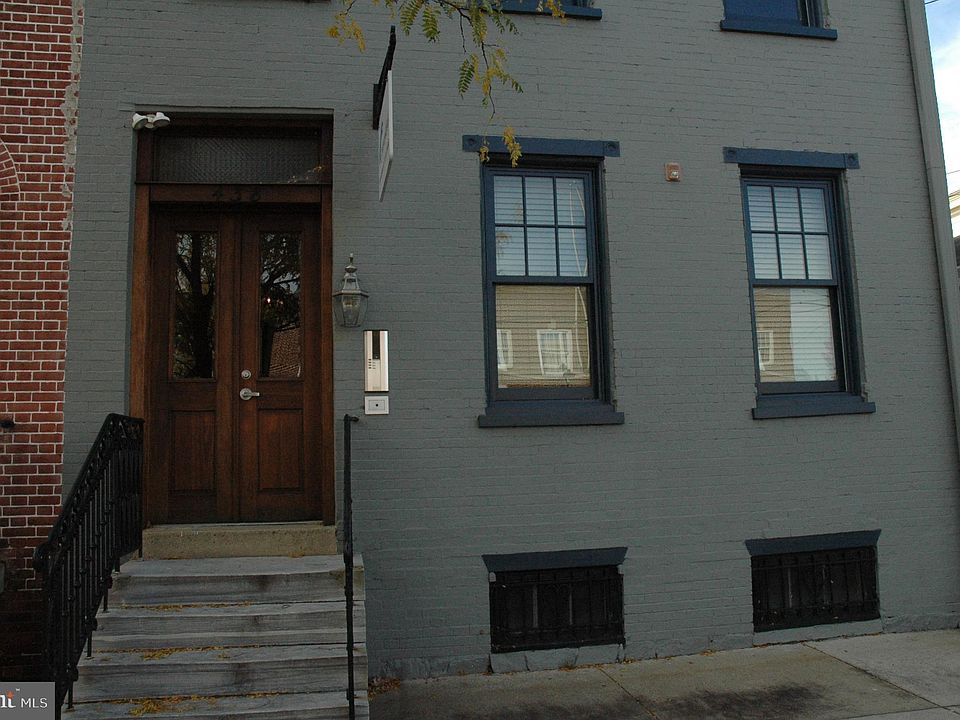 1st image of 438 High St Unit C