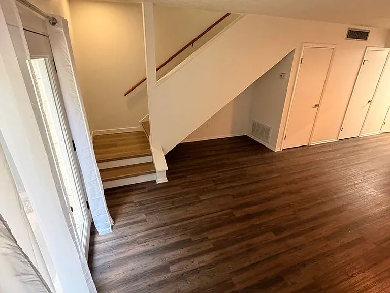 2201 SE 14th Ave — Photo 13