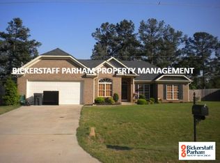 10 Leah Ct, Phenix City, AL 36869