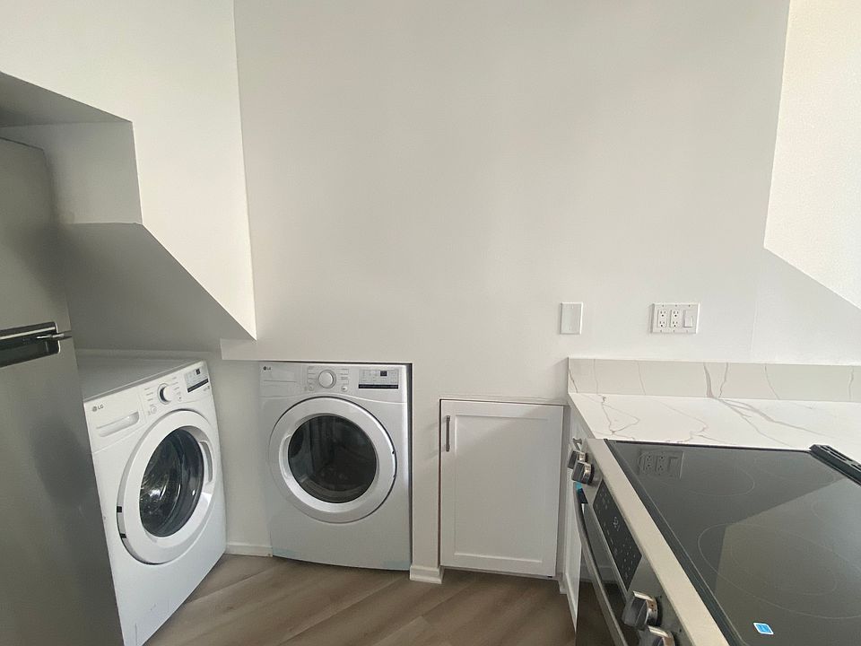 1st image of 15 Ironsides St APT 4