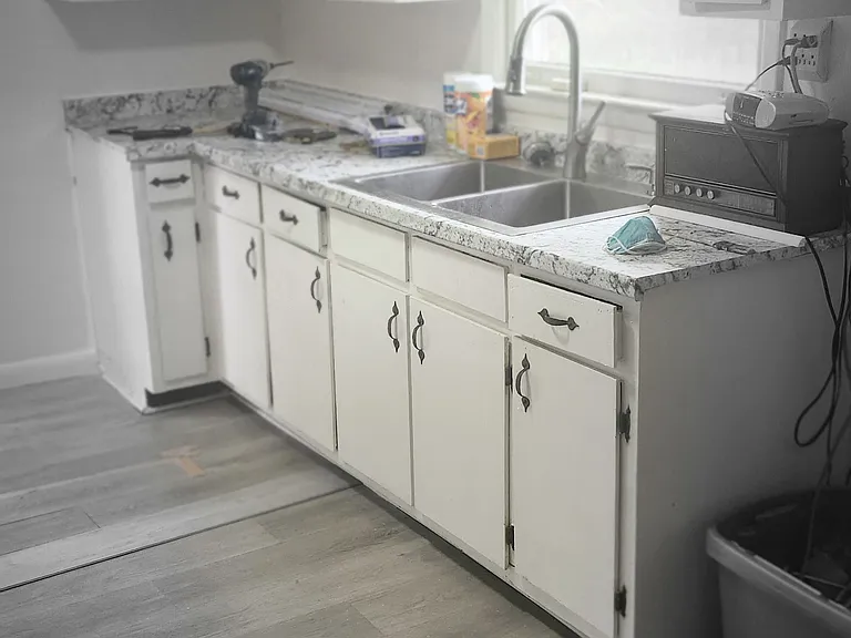 2235 Dresden Dr NE — Photo 8