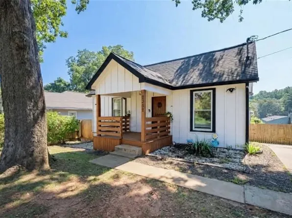 2352 Herring Rd SW, Atlanta, GA 30311