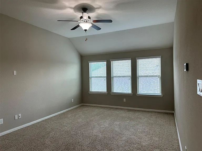 31707 Chapel Rock Ln — Photo 24