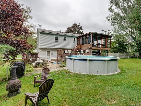 4th image of 25 Windy Hill Dr