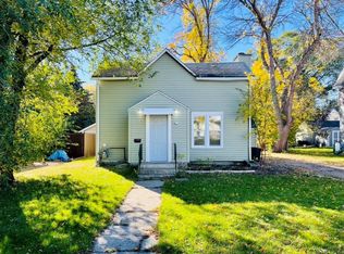 215 9th Ave SW, Aberdeen, SD 57401