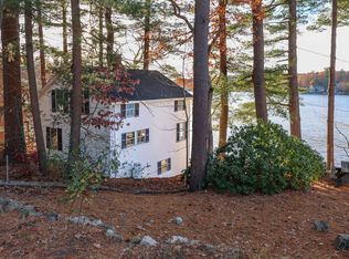 7 Oak St, Windham, NH 03087