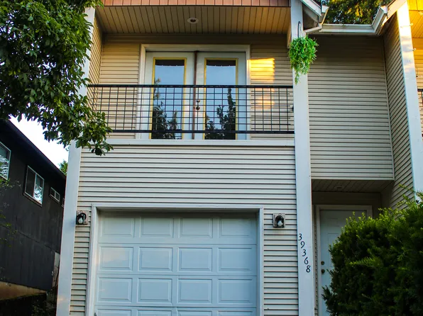 38368 Hood St, Sandy, OR 97055
