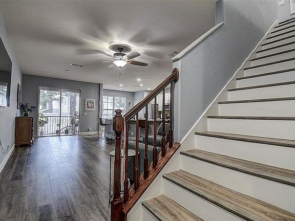 5th image of 1426 Hillview Ln