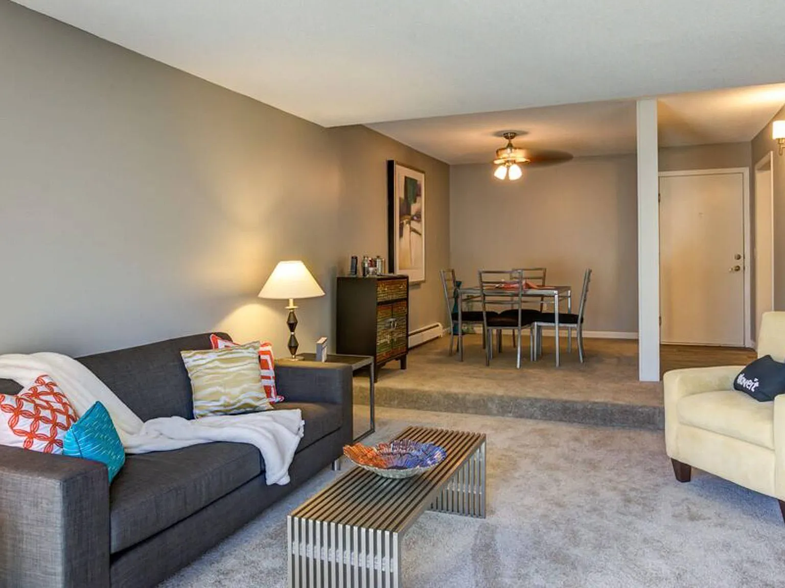Glen at Burnsville Apartments — Photo 4