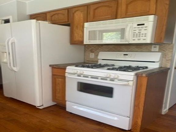 3rd image of 1195 Alton Ave