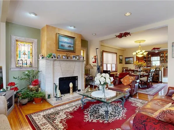 949 72nd Street image 4 of 33