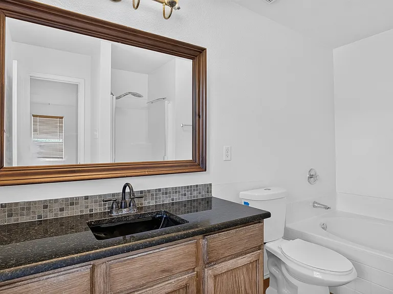 2805 Nandina St — Photo 8