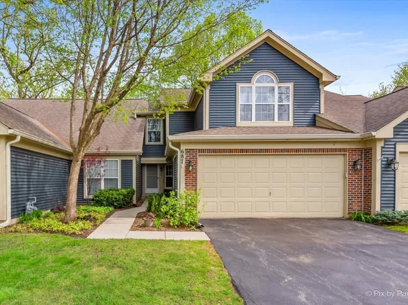 687 Bent Ridge Ln, Elgin, IL 60120