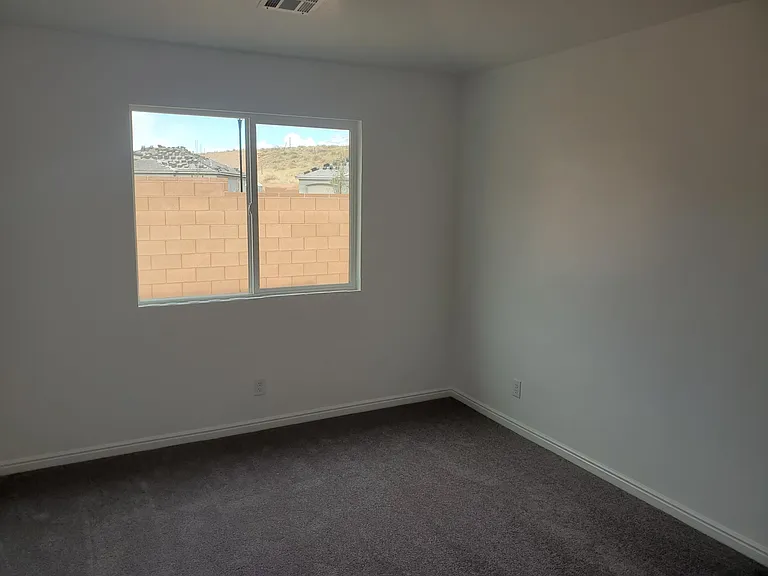529 S Mirage Dr — Photo 6