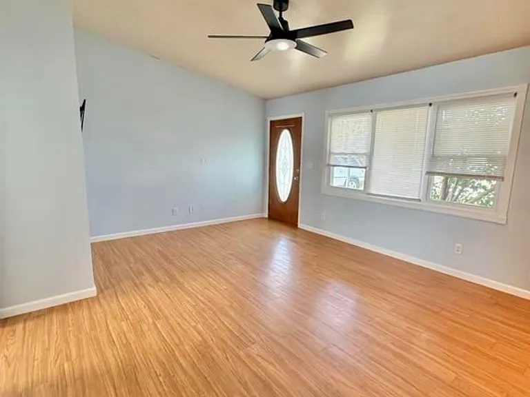 726 Delray St — Photo 5