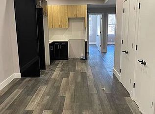 791 McDonald Ave #3R, Brooklyn, NY 11218